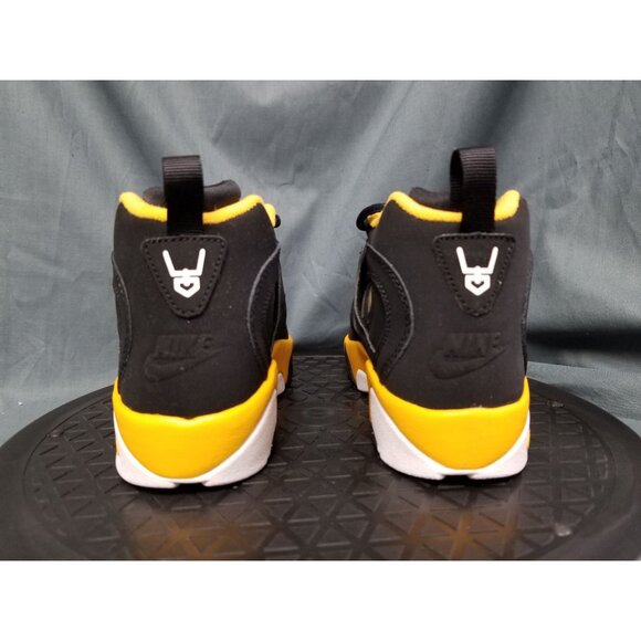 Nike Diamond Turf 2 (PS) Sneakers Black Yellow Size 12c NEW in BOX! - Picture 7 of 11